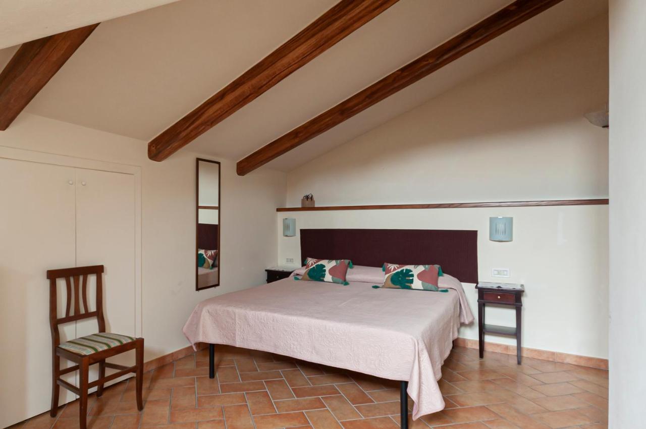 Donna Olimpia Bed & Breakfast